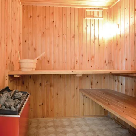 Ferienhaus Three Bedroom Holiday In Fur