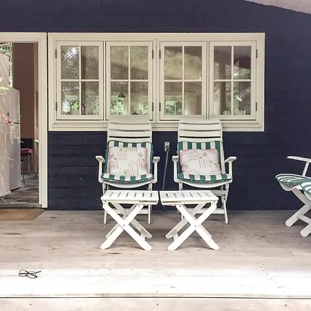 Three Bedroom Holiday In Fur
